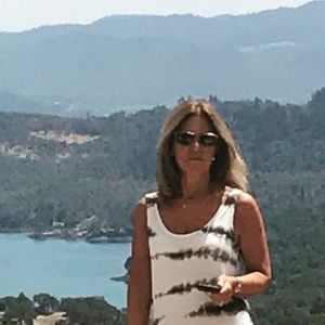 Meet your Posher, Sharon